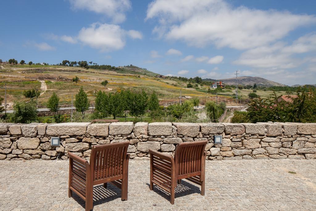 Habitación Doble Deluxe con terraza y vistas al jardín